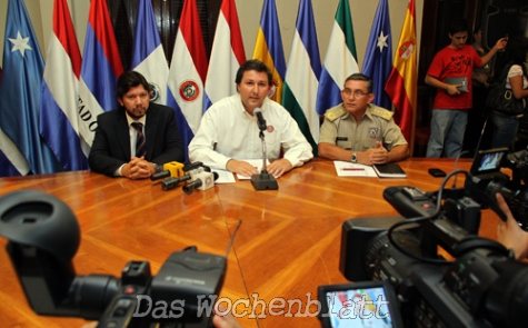 Während der Pressekonferenz (MdI)