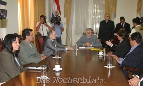 Lugo mit Abgeordneten (Presidencia)