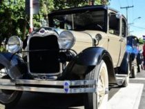 Oldtimerparade am 54. Jahrestag von Lambaré