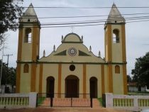 Während der Heiligen Messe Einbruch ins Pfarrhaus