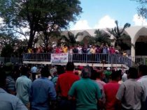 Halte deine Freunde nahe bei dir aber deine Feinde noch näher