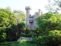 Echte Burgherren und falsche Adelstitel