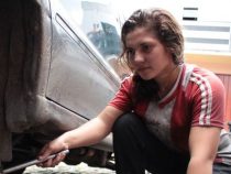 Nayeli: „Anstatt mit Puppen spielte ich mit Autos“