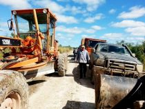 Straßenreparaturen im Chaco