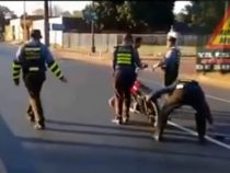 Handgreiflichkeiten bei Polizeikontrolle