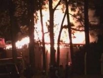 Yerba Schuppen deutscher Eigentümer brennt ab