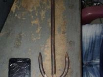 Passagiere mit eigenartiger Waffe überfallen