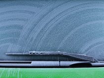 Ein Jahr Haft für zerbrochene Windschutzscheibe