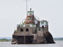 Das Schloss im Fluss