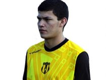 Vertreter eines Bundesligavereins geht in Paraguay auf Shoppingtour