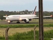 Flug AF229: Notlandung in Paraguay