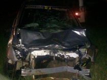 Autofahrer rast in Personengruppe: 2 Tote