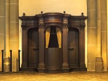 Angebliche Vergewaltigung im Beichtstuhl