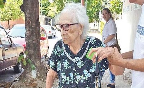 Nach Protestwelle: Regierung knickt ein und verspricht Rente ab 65