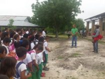 Schamane im Chaco für ein erfolgreiches Schuljahr