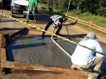 Bürger reparieren Straßen wegen kommunaler Untätigkeit