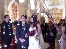 Hochzeit mit Speeren besiegelt