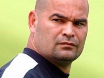 Paraguay: Welttorhüter Chilavert tröstet Bayern Keeper Sven Ulreich