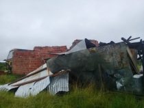 Unwetter zerstört zahlreiche Häuser