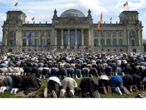 Welche Flüchtlinge kommen ins Land?