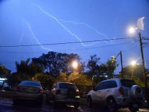 Schwere Unwetterwarnung: Sturmfront zieht am Wochenende über Paraguay