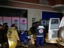 Nach Überfall aus zweitem Stock gestürzt
