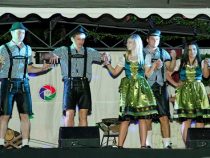 Tanzgruppe Goldsterne feiert 10-jähriges Bestehen