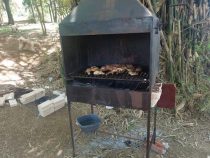 Erstickt an einem Stück Fleisch
