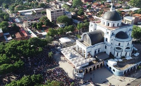 Caacupé pulsiert wieder mit dem Glauben Tausender Pilger 