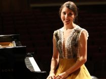 Eine Pianistin auf Welttournee