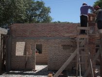 Schätzungen zufolge sind 50% der Bauarbeiter aufgrund der Quarantäne arbeitslos