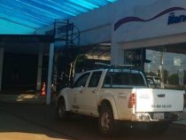 Unbekannte überfallen Tankstelle