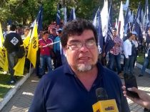 Rechnen schwach, Fordern sehr gut: Während Deutschland bis 67 schuftet, wollen Paraguays Lehrer die Vollpension nach 35 Jahren