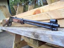 Schuss aus Gewehr löst sich versehentlich: 16-Jähriger kommt zu Tode