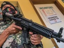 Bis an die Zähne bewaffnet