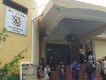 Frau entkommt übers Dach aus der Polizeistation