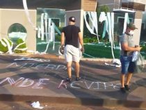 Um größerem Ärger aus dem Weg zu gehen