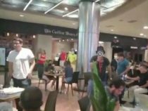 “Die Maske ist Sklaverei, Unterdrückung und nutzlos“