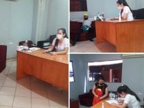 Kinder als Schuhputzer