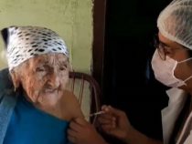 105-Jährige erhält zweite Impfung gegen Covid-19