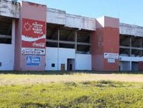 Ein Fußballstadion ohne Spielfeld
