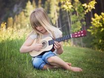 5 Tipps, wenn Kinder Gitarrespielen lernen
