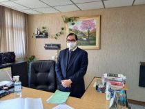 Wegen Diebstahl freigelassen, aber wegen Quarantäneverstoß inhaftiert