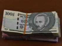 Achtung: Der tatsächliche Wert von 100.000 Guaranies beträgt nur 71.788 Guaranies