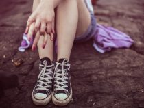 Teenager unter Drogen gesetzt und im Krankenhaus zurückgelassen