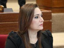 Kongressabgeordnete Rocío Abed: „Es gibt keine Krise, die Leute geben Geld für Käsekuchen und Milchkaffee aus“