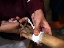 Kind infiziert sich mit HIV nach Bluttransfusion: Keiner zeigt sich verantwortlich