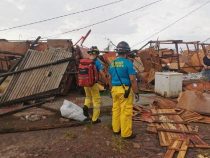 Mehr als 30 Häuser nach einem Sturm eingestürzt