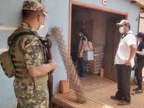 Wenn ein Soldat an die Haustür klopft: Keiner will sich impfen lassen