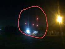 UFO kollidiert fast mit einem Flugzeug der LAP